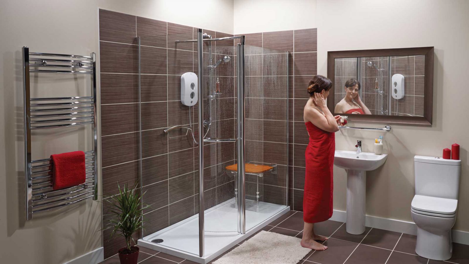Salle de bains moderne accessible